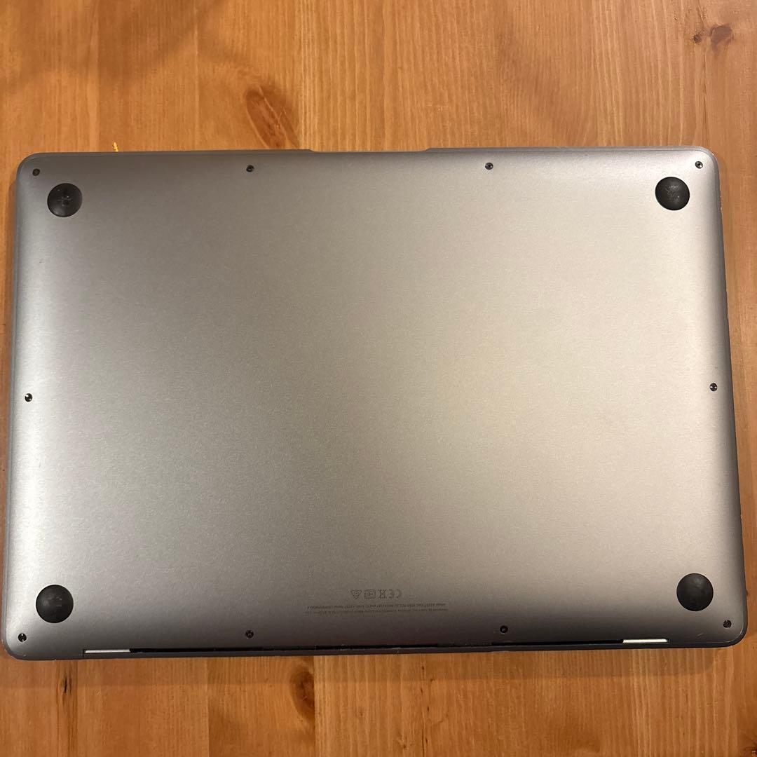 MacBook Air 2020 M1 8GB/256GB 充電器付