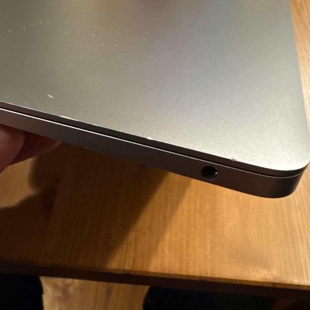 MacBook Air 2020 M1 8GB/256GB 充電器付