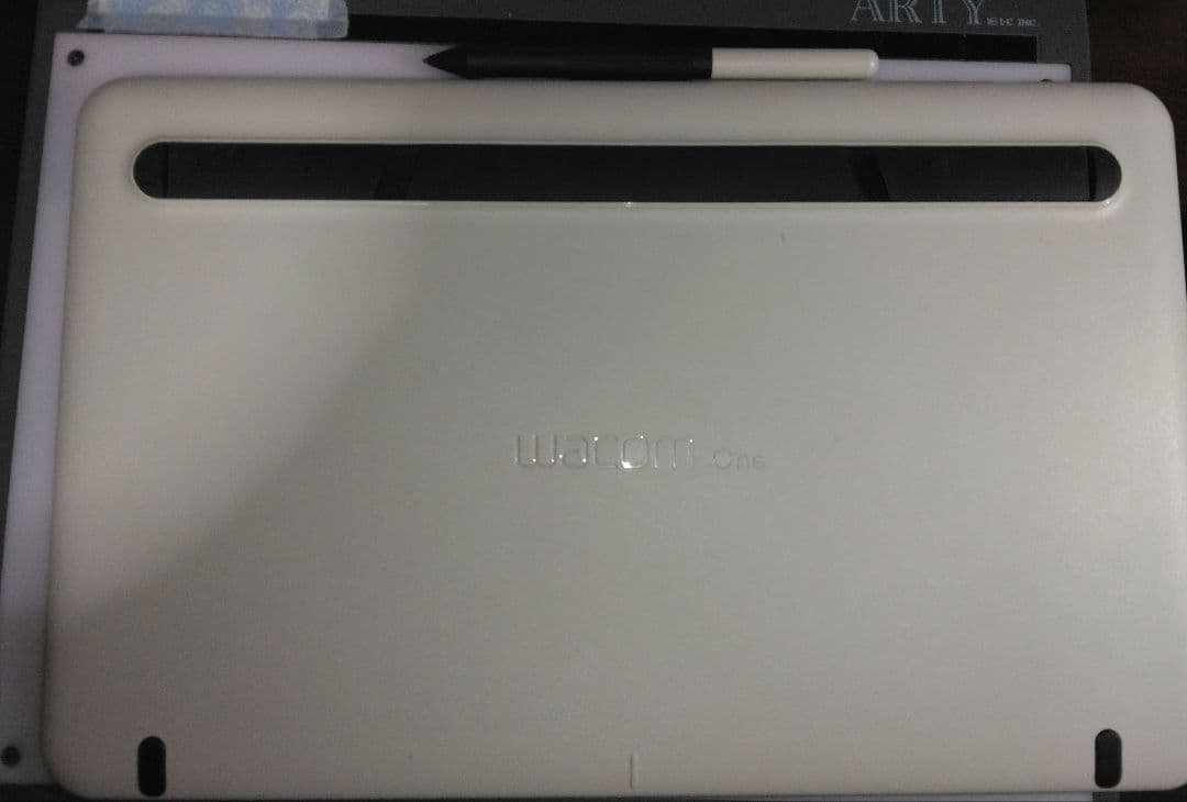 Wacom One DTC133とHi-uniブラシ データー