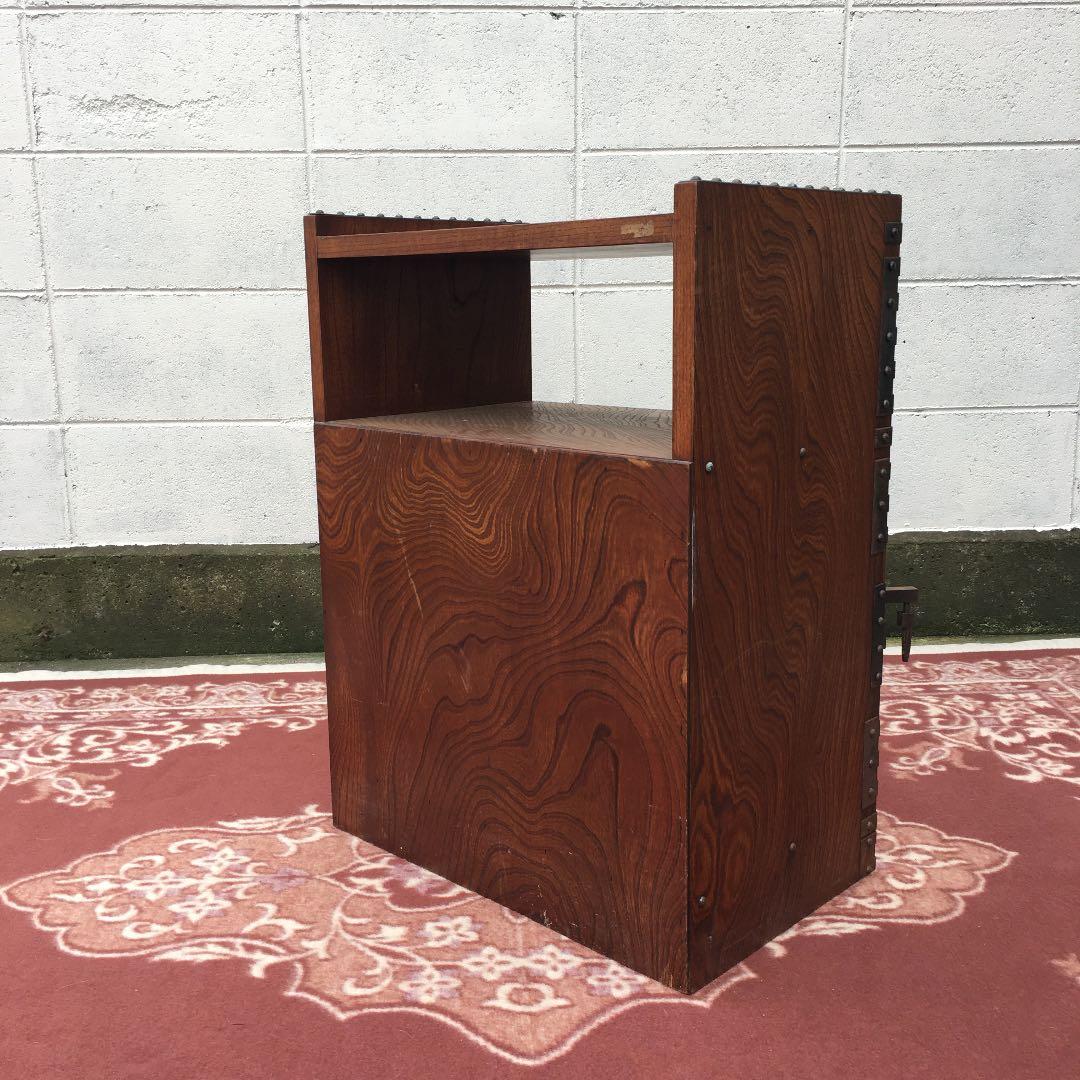 逸品 欅材 ■ 重厚な鉄金具 飾り台