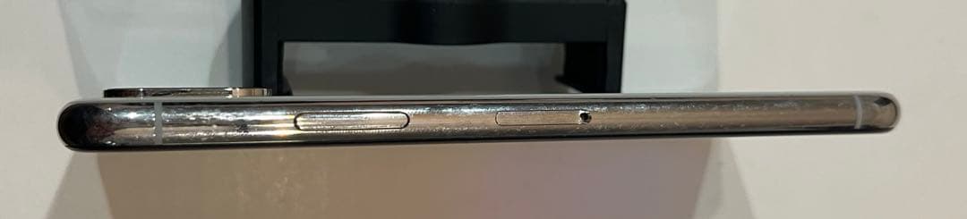 iPhoneXs 64GB ホワイト