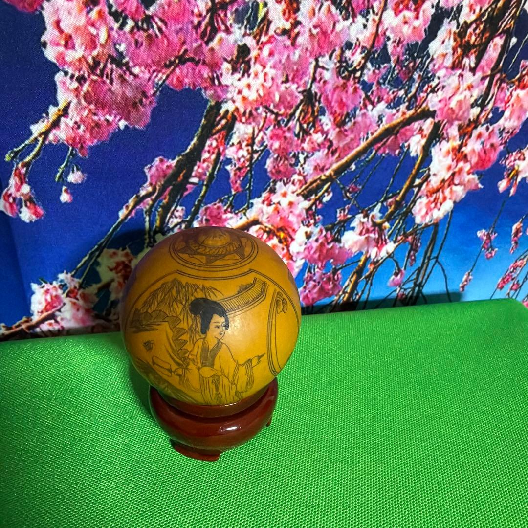 ひょうたん手彫り 仕女図 古美術 工芸品 飾り