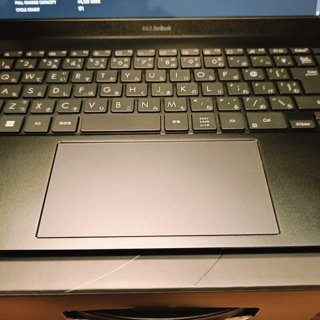 ​【有機EL】ASUS ZenBook 13、 16GBメモリ、 ケース・箱付