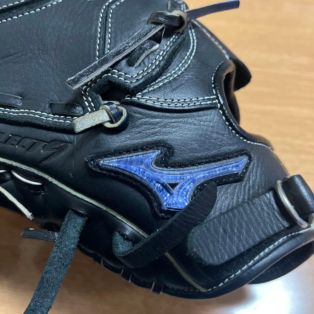 黒 軟式用グローブ 左投げ少年用　　　　田中将大モデル