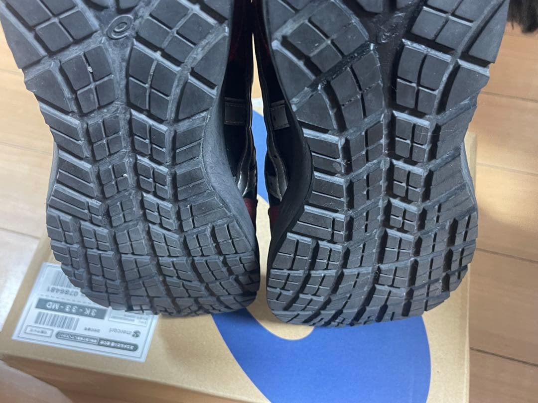 asics(アシックス) WINJOB 安全靴 黒/赤CP306限定カラー