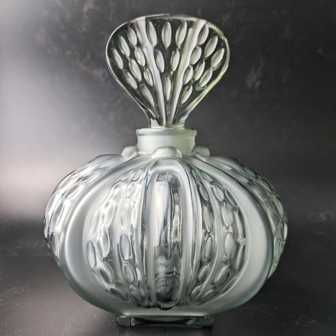 魔法のようなブルーグレー★ラリック ミラベル かぼちゃ 13㎝ 香水瓶