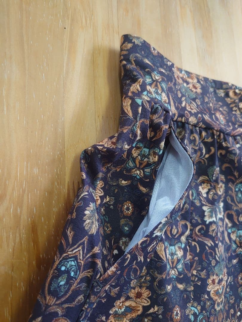 新品未使用　Admiral レディススコート ATLA553 BRW M