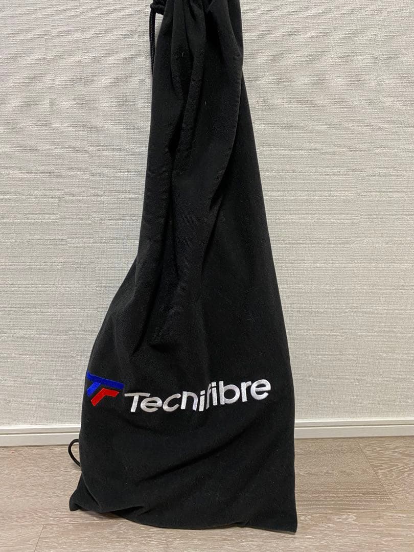テクニファイバー ラケット
