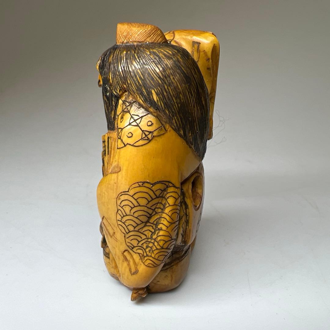 極上からくり人物根付　木箱付　41g 東Y8-0206☆2F