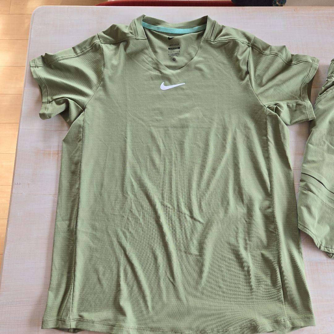 Nikeナイキ美品 オリーブグリーン Tシャツ ショートパンツ セットLサイズ