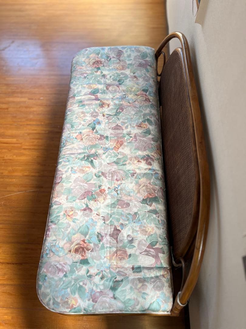 ラタン製花柄ソファベッド