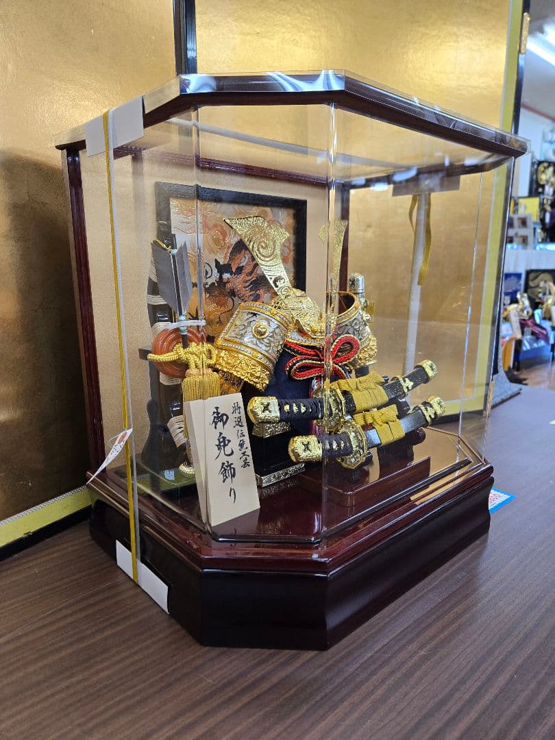 【展示品限り】五月人形　兜　鍬形　ケース飾り　※閉店セール　K23