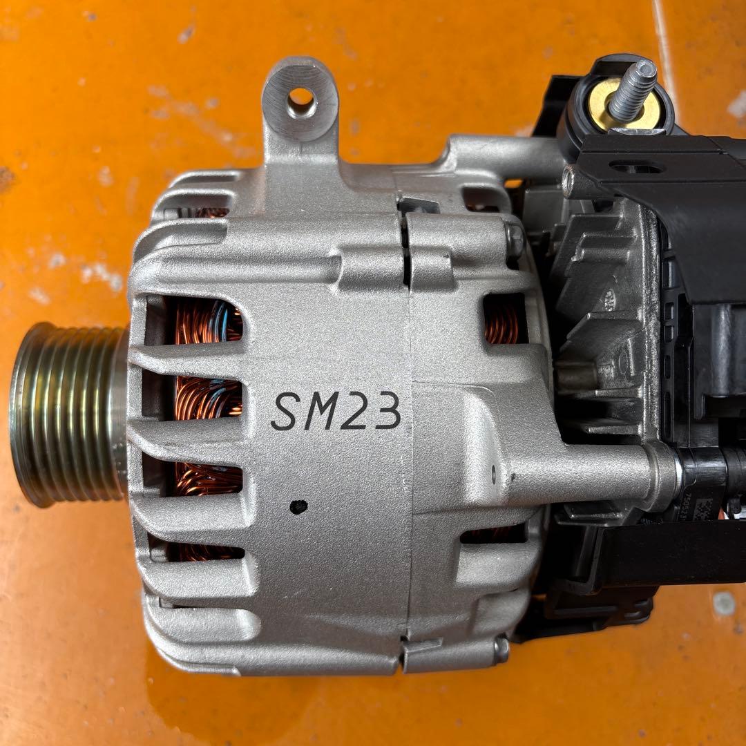 セレナ　オルタネーター