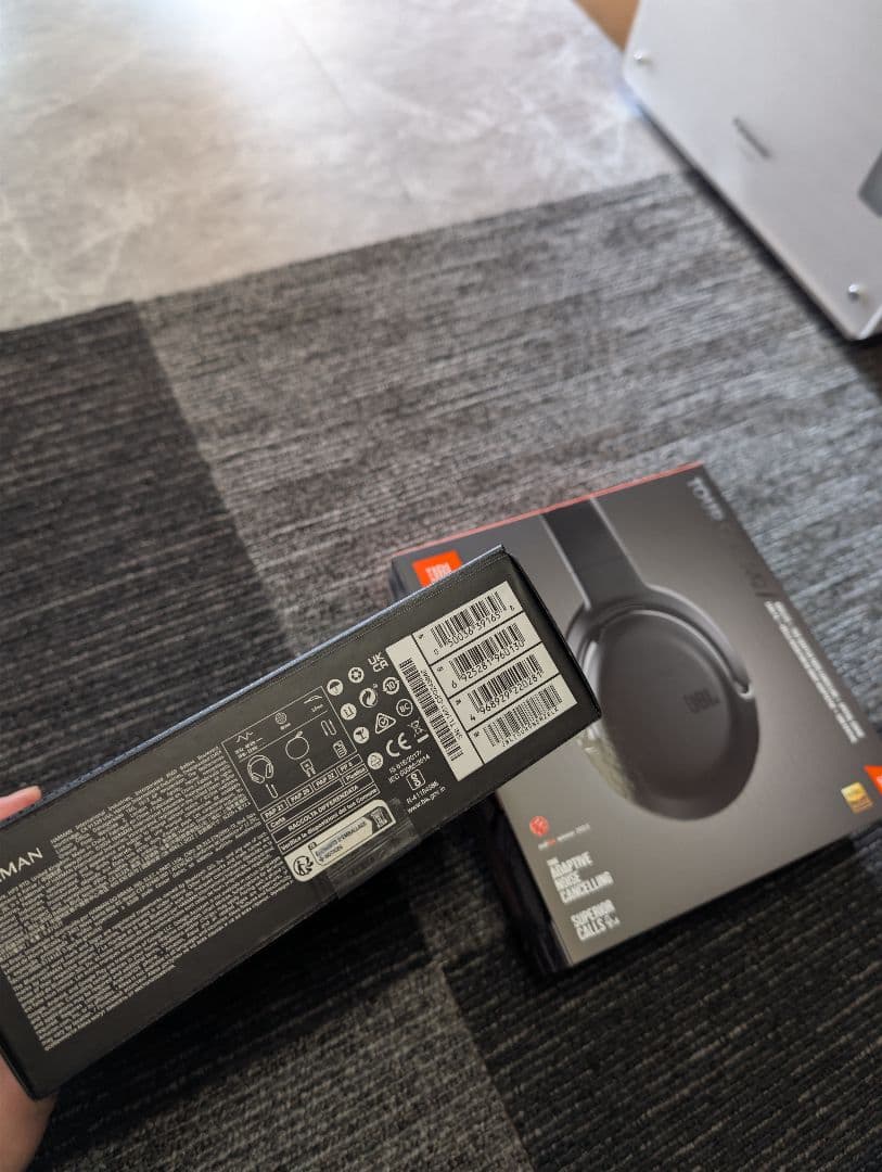 ヘッドホン JBL tour one m2