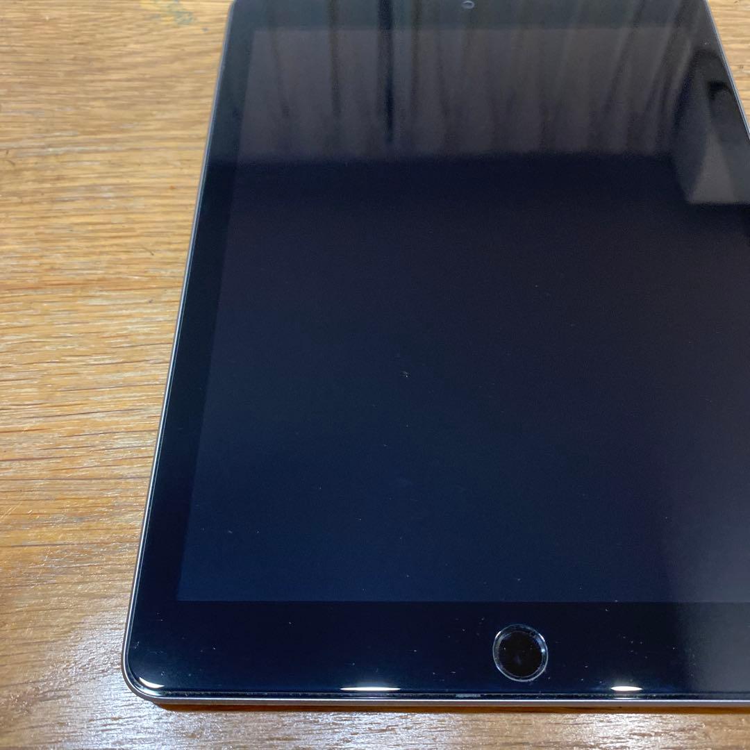 iPad 6th generation 128GB Wi-Fiモデル