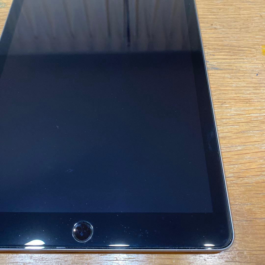 iPad 6th generation 128GB Wi-Fiモデル