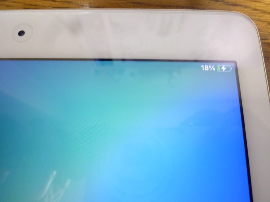 IPad Pro 9.7　256GB MLMV2J/A Wi-Fiモデル