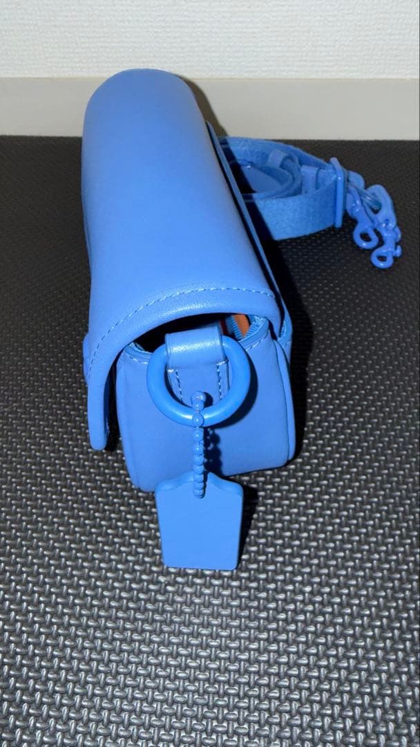 COACH チャーターフラップクロスボディ18