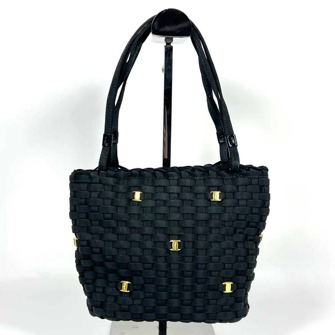 状態良好 サルヴァトーレ・フェラガモ ミニ カゴバッグ イタリア製 ブラック