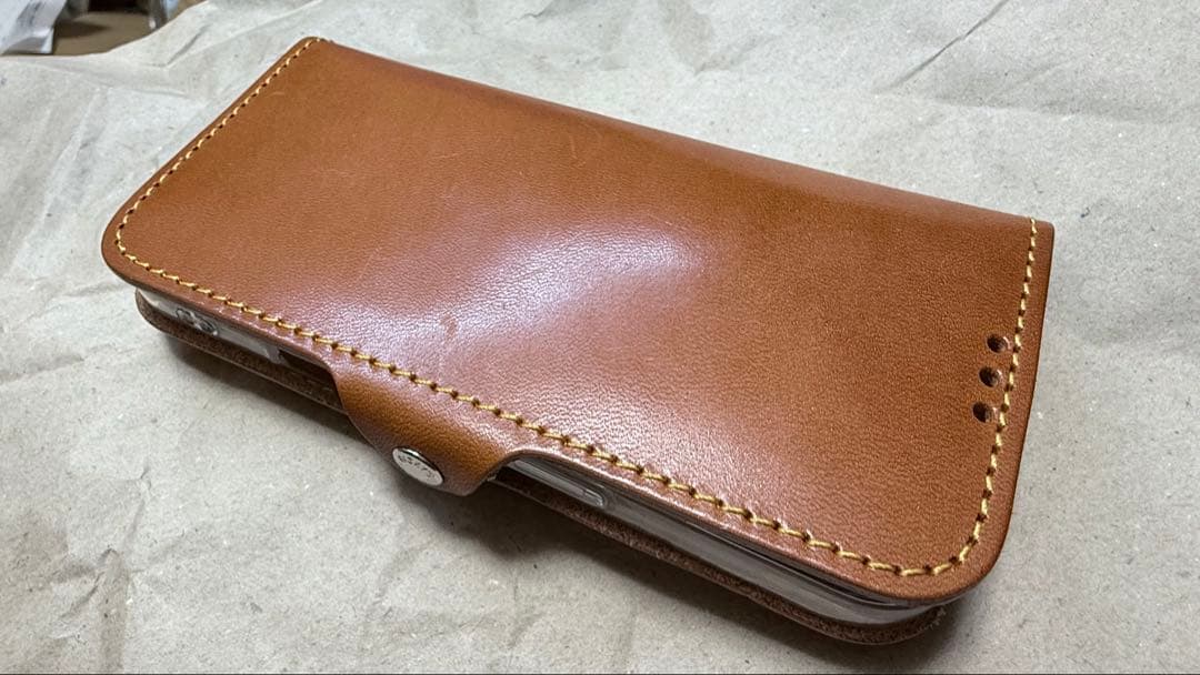 iPhone16pro 本革手帳タイプ 栃木レザー おまけ付き