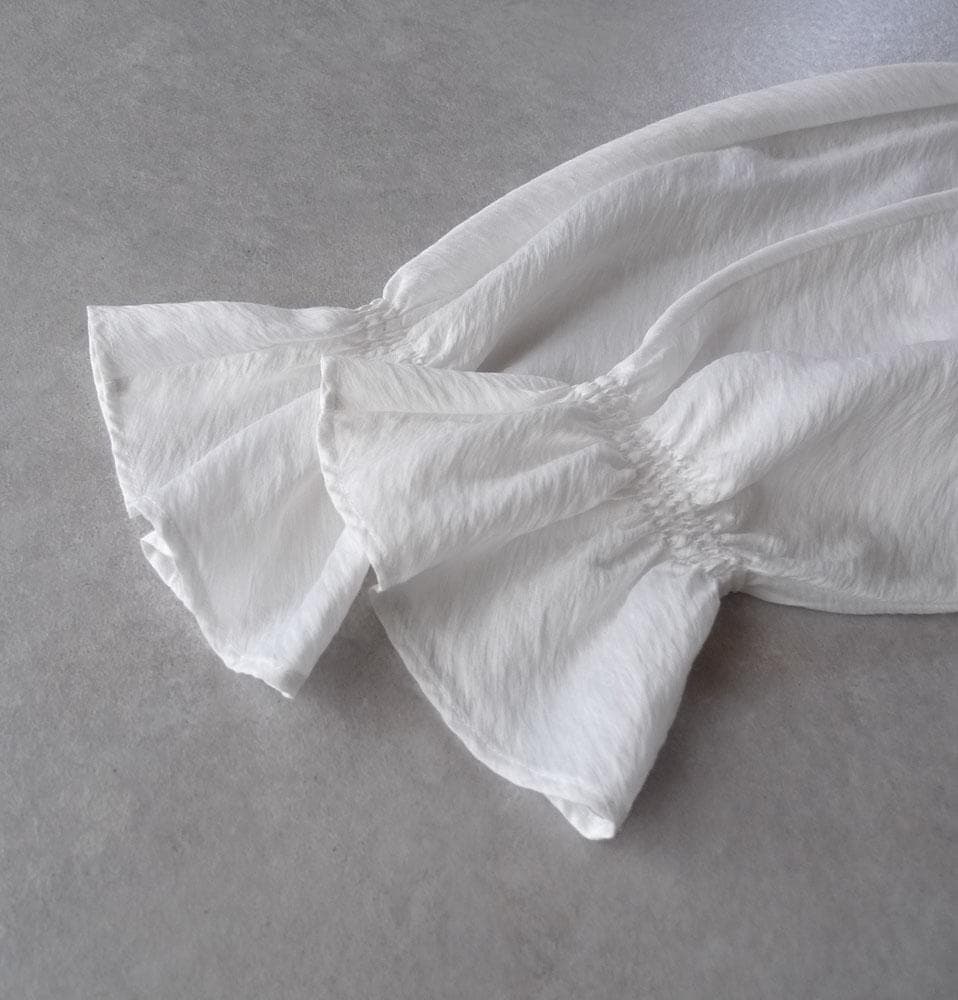 美品 デミルクス ビームス 2,2万円 ボウタイブラウス ホワイト D303