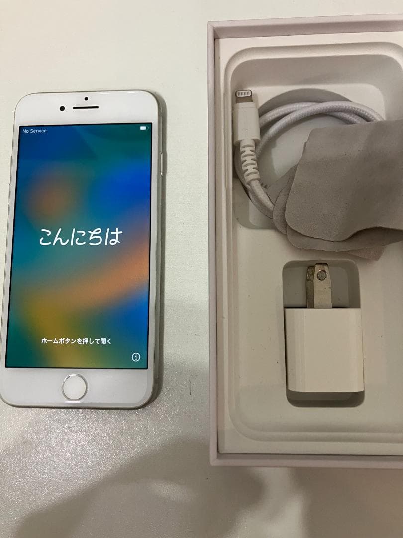 iPhone8 ホワイト 64GB SIMフリー