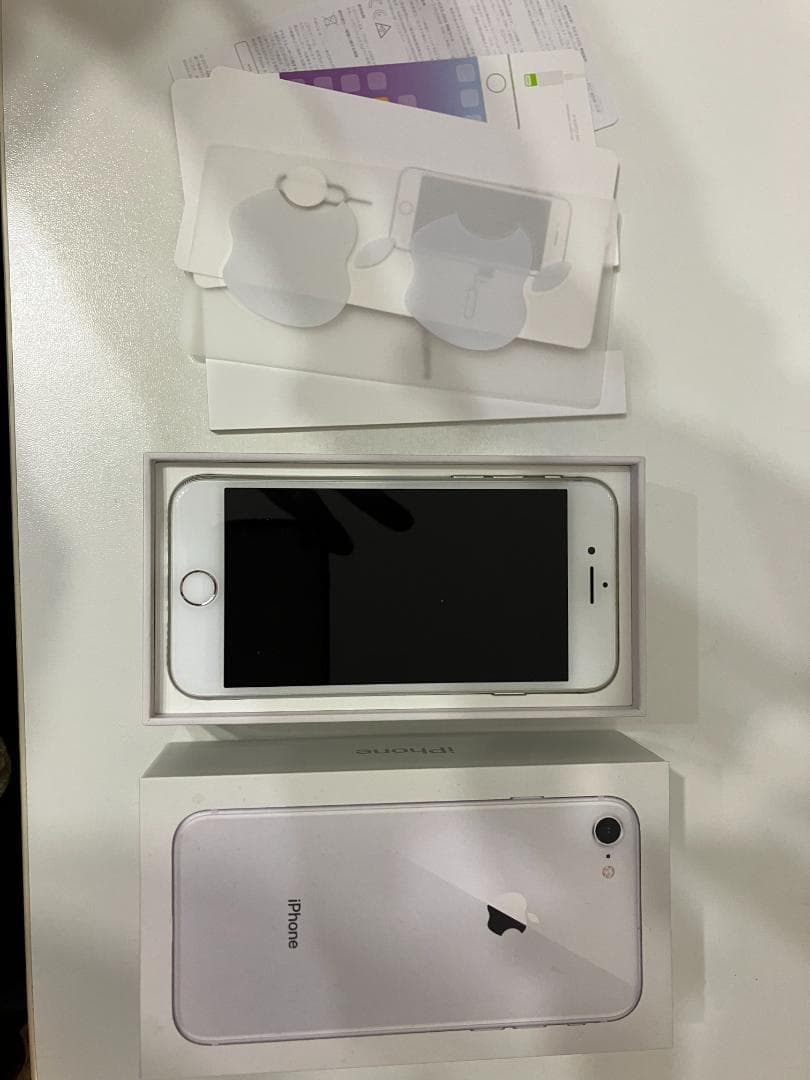 iPhone8 ホワイト 64GB SIMフリー