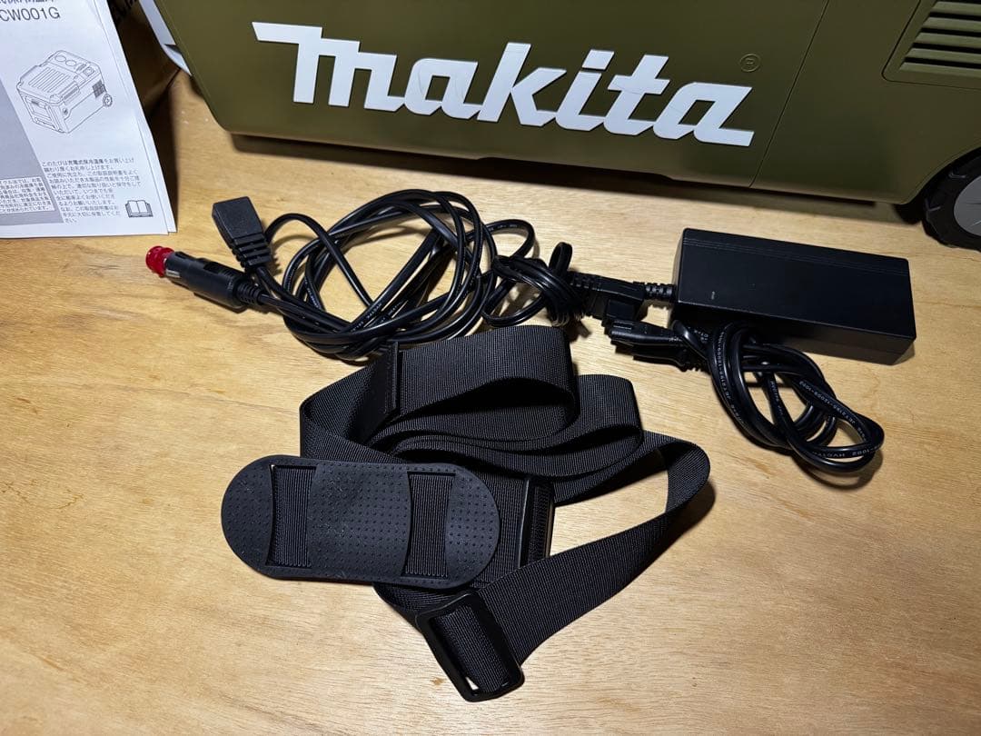 マキタ 冷蔵庫 充電式保冷温庫 CW001GZO 18V 40Vmax