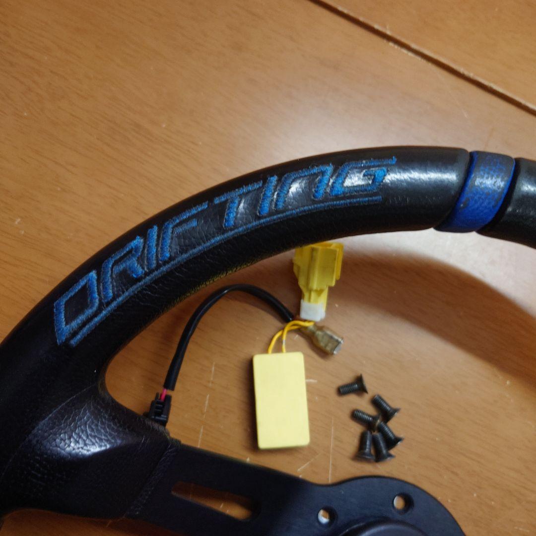 ぎ*。様 MOMO DRIFTING ステアリング 本体　ホーンボタン付き　正規