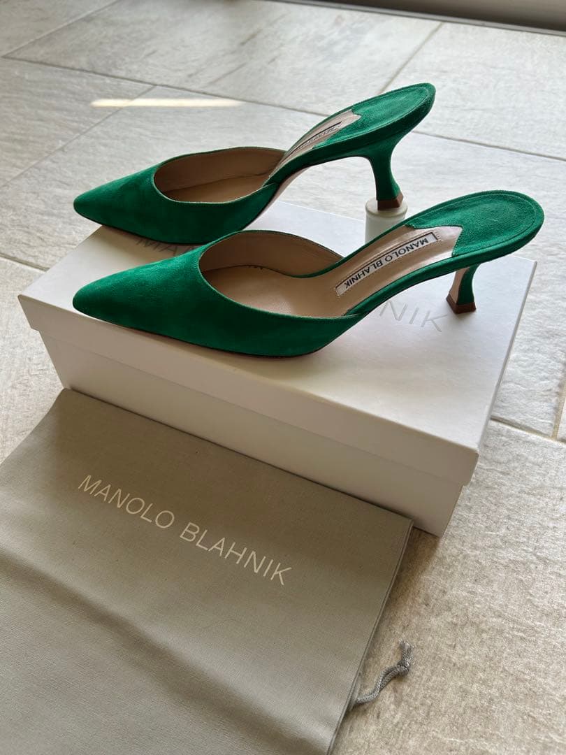 マノロブラニクMANOLO BLAHNIK グリーン スエード