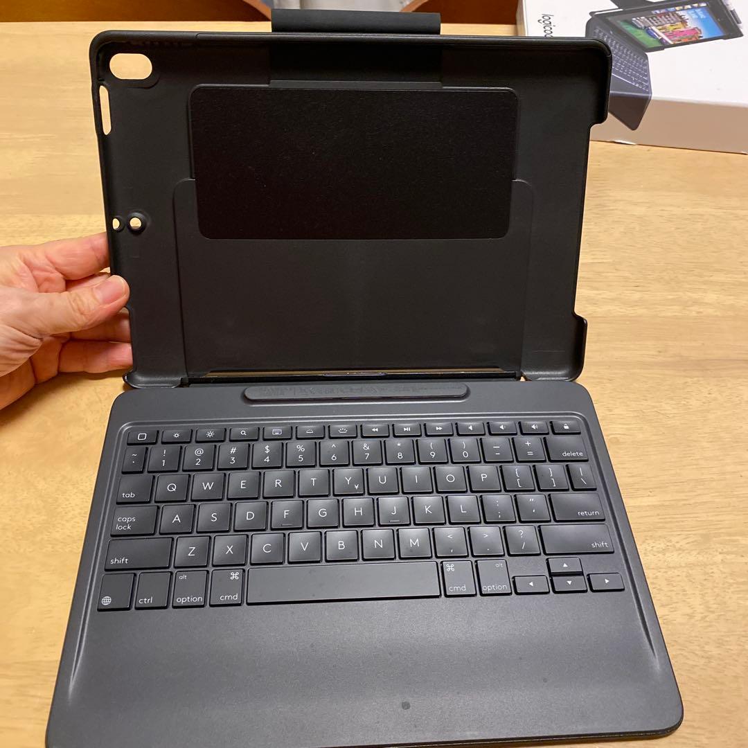 Logicool Slim Combo iPad Pro 10.5インチ用