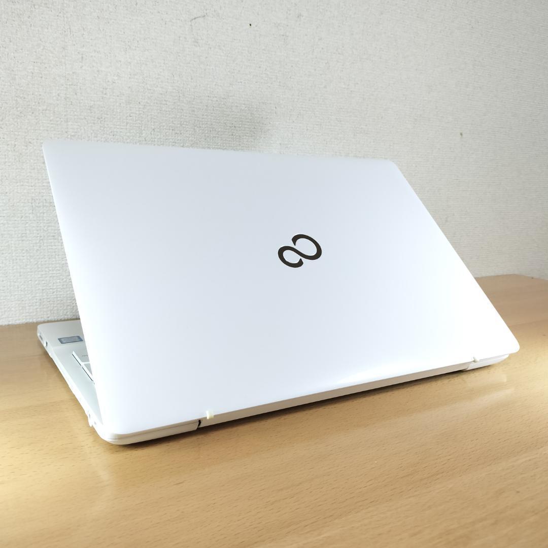 ノートPC Windows11 i7 SSD メモリ16GB 富士通 テンキー