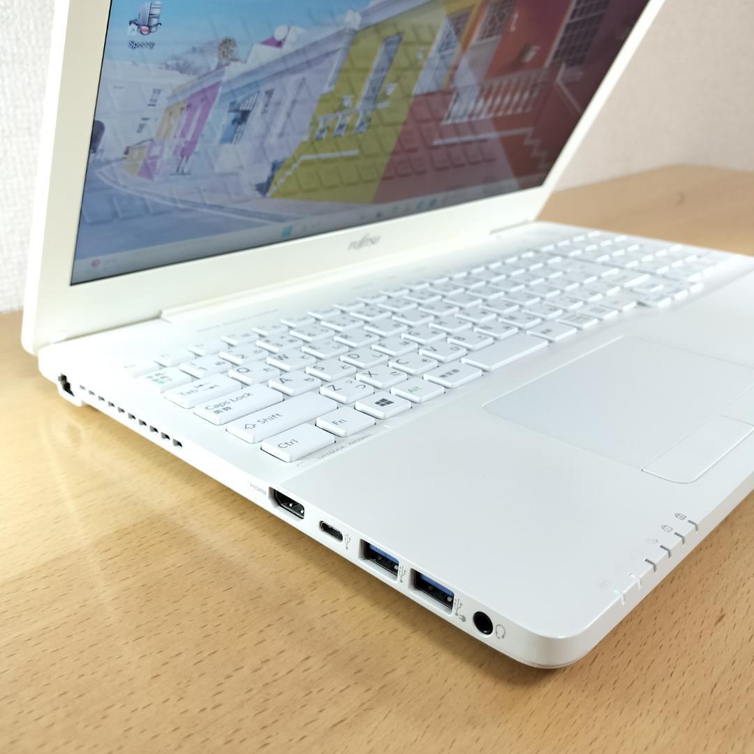 ノートPC Windows11 i7 SSD メモリ16GB 富士通 テンキー