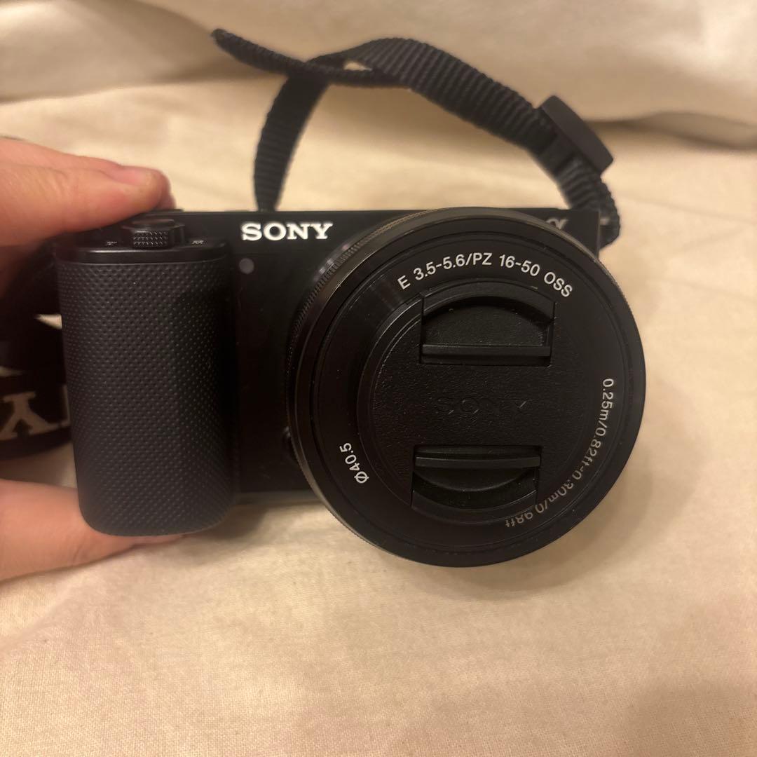 ZV-E10本体　ケース付き