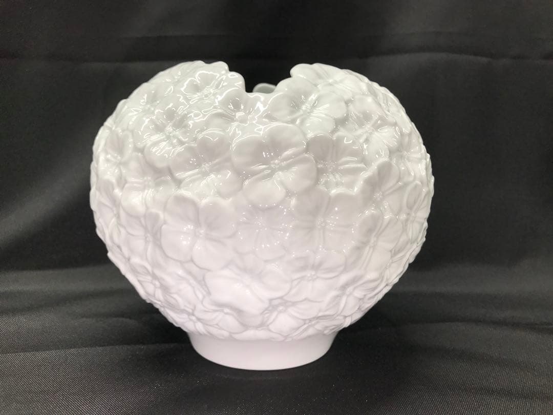 【美品】HUTSCHENREUTHER フッチェンロイター　アジサイ　花瓶