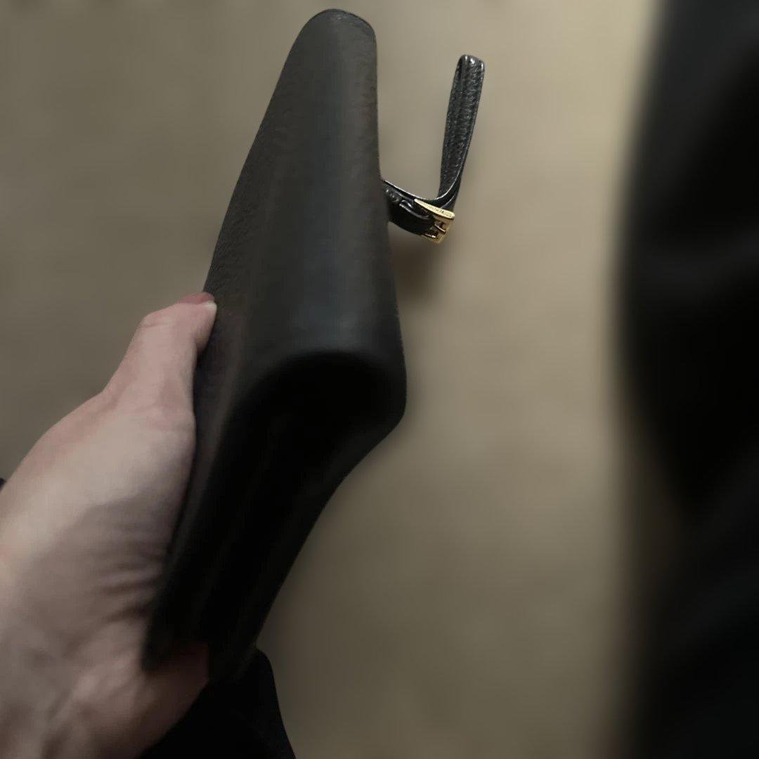 PRADA 紺レザースマートフォンケース　マルチケース