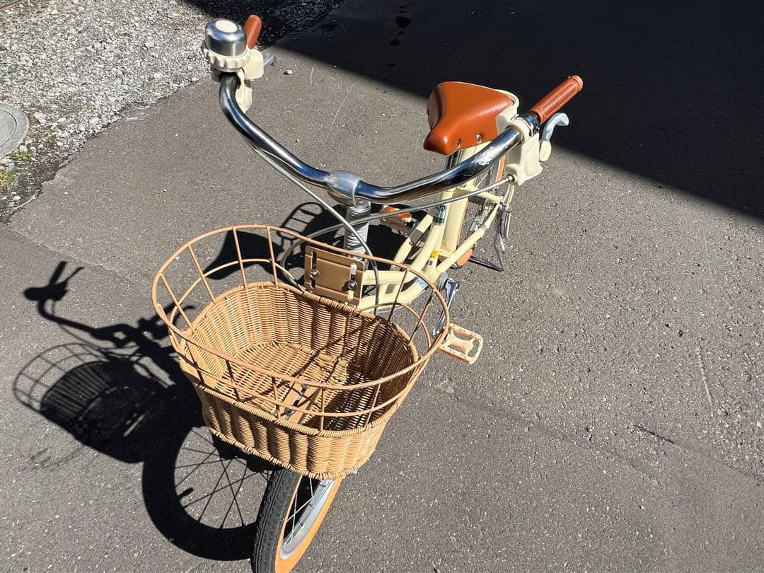 ブリヂストン　HACCHI 子供用自転車 クリーム色 オレンジタイヤ バスケット