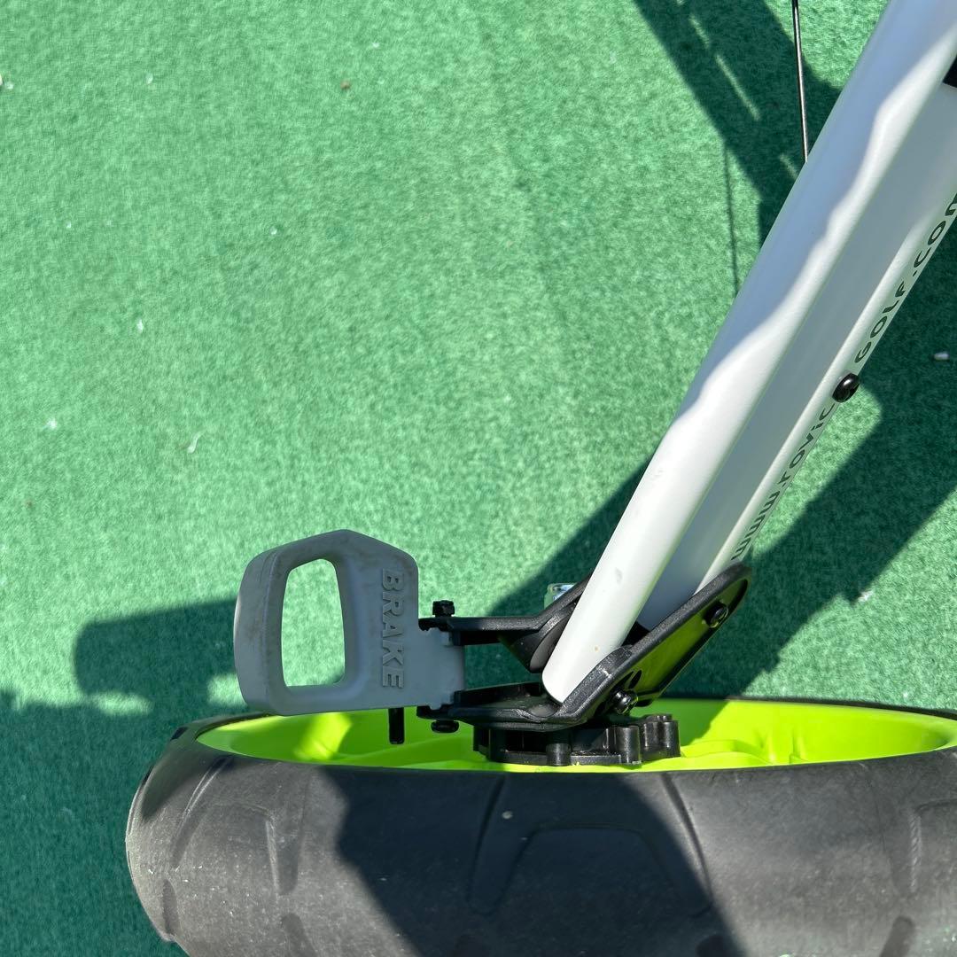 ゴルフ用手押しカート　clicgear rovic RV2L クリックギア