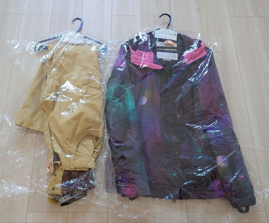 スキー・スノボウェア　セット（ONEIL紫・Opベージュ）