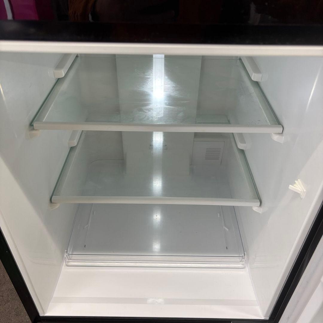 977　冷蔵庫　レトロ　黒　一人暮らし　安い　綺麗　中古　設置無料