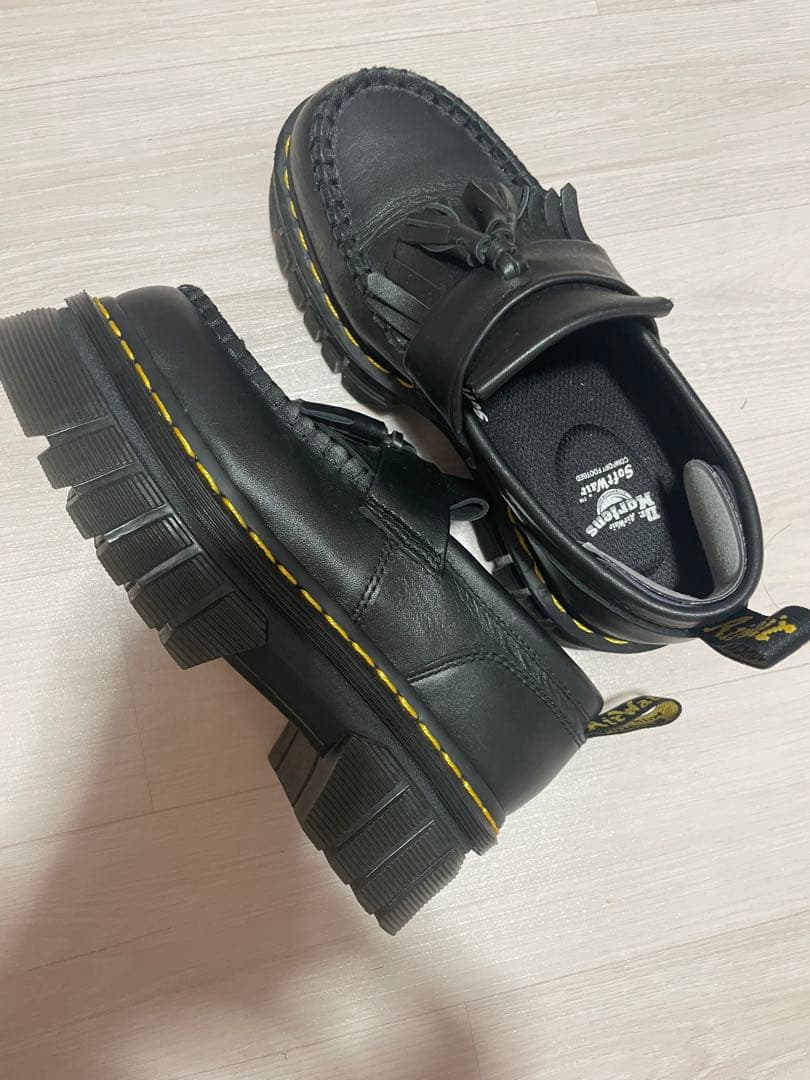 オン眉⭐︎Dr. Martens UK3 タッセルローファー