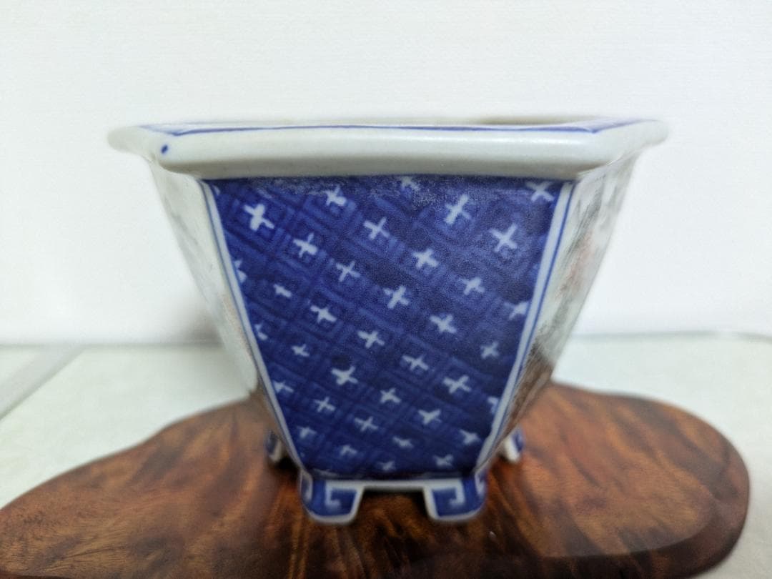 青絵柿山水図六角盆栽鉢／蘭鉢　落款有/作者年代不明　幅12㎝×高8.3㎝