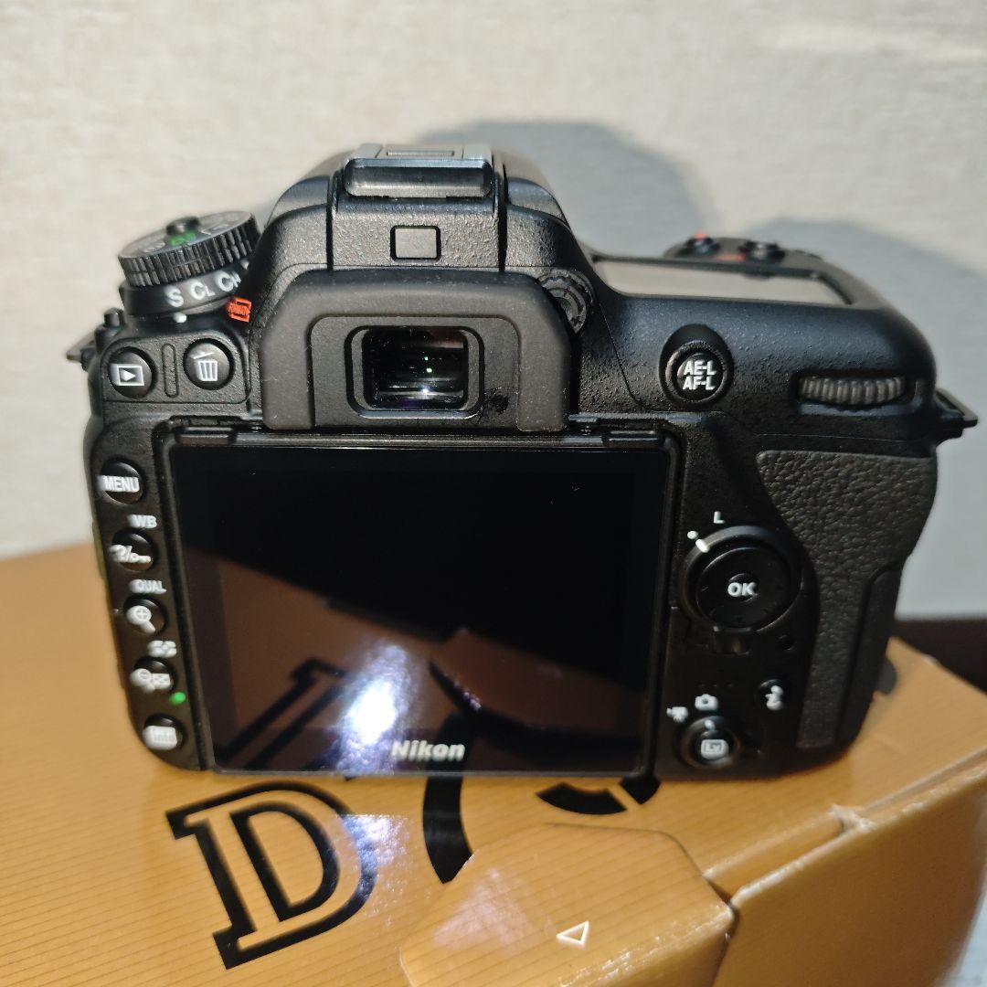 Nikon D7500 ボディ