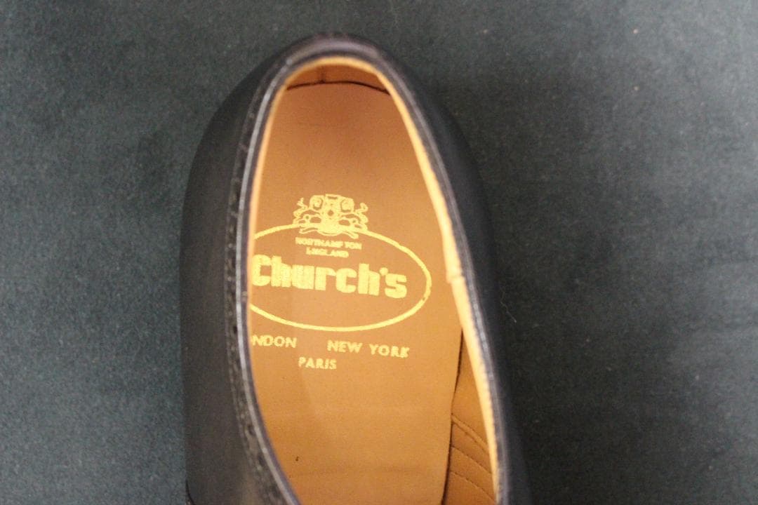 【新品同様】Church’s73ラスト パンチドキャップ 黒カーフ 革底7.5F
