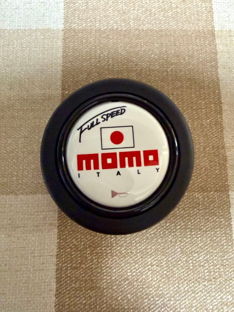 MOMO フルスピード ステアリング ディープコーン