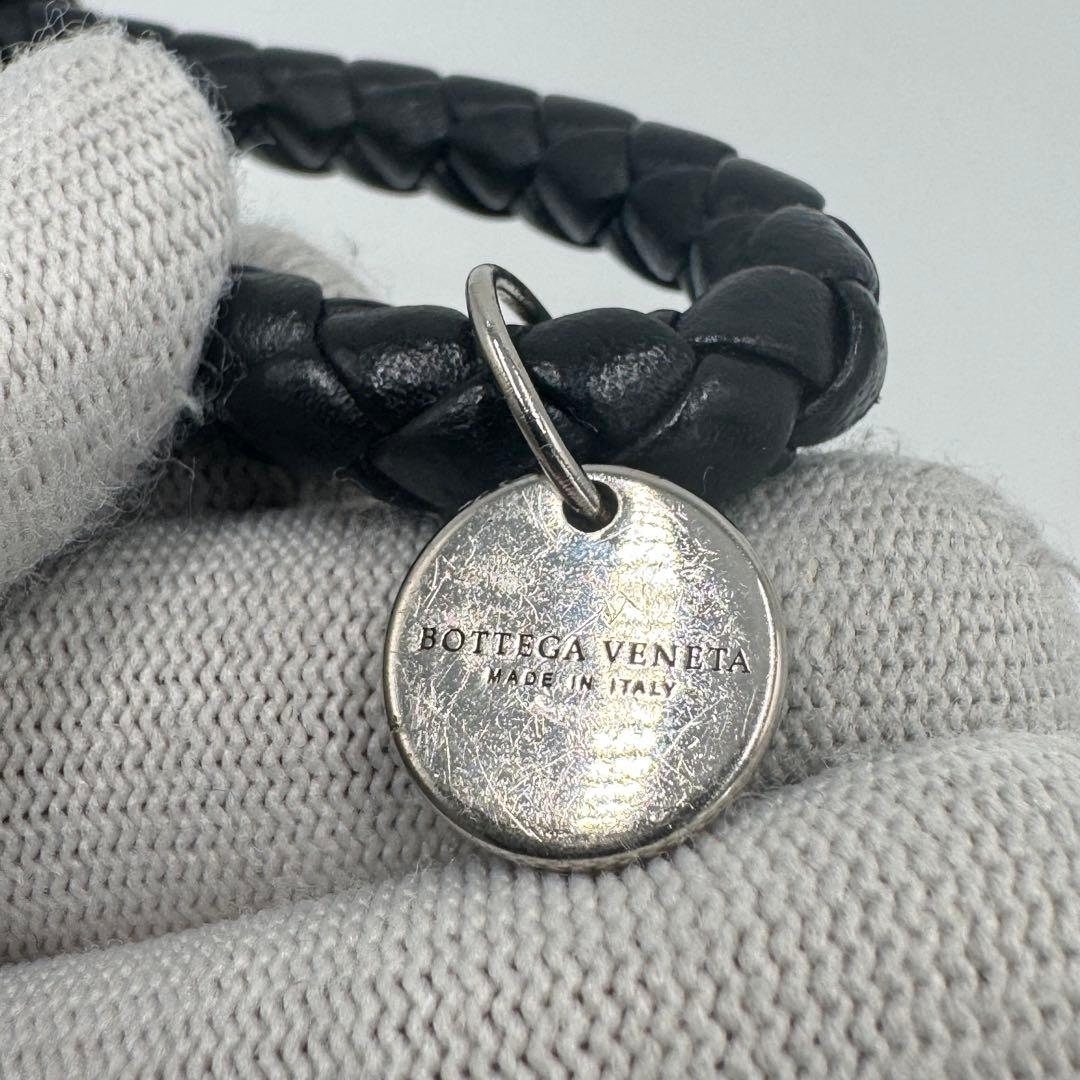 美品 BOTTEGA VENETA レザー イントレチャート キーリング 黒