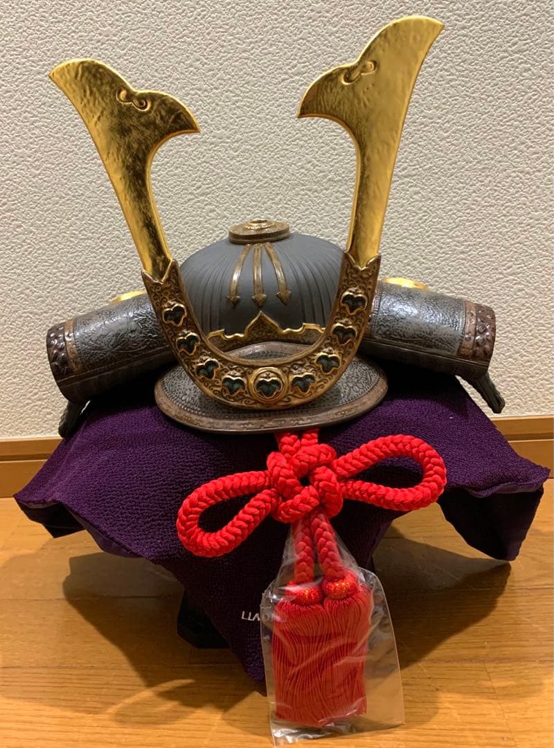 世界限定制作3500体❗️リヤドロ 兜 01013041 五月人形・兜平飾り