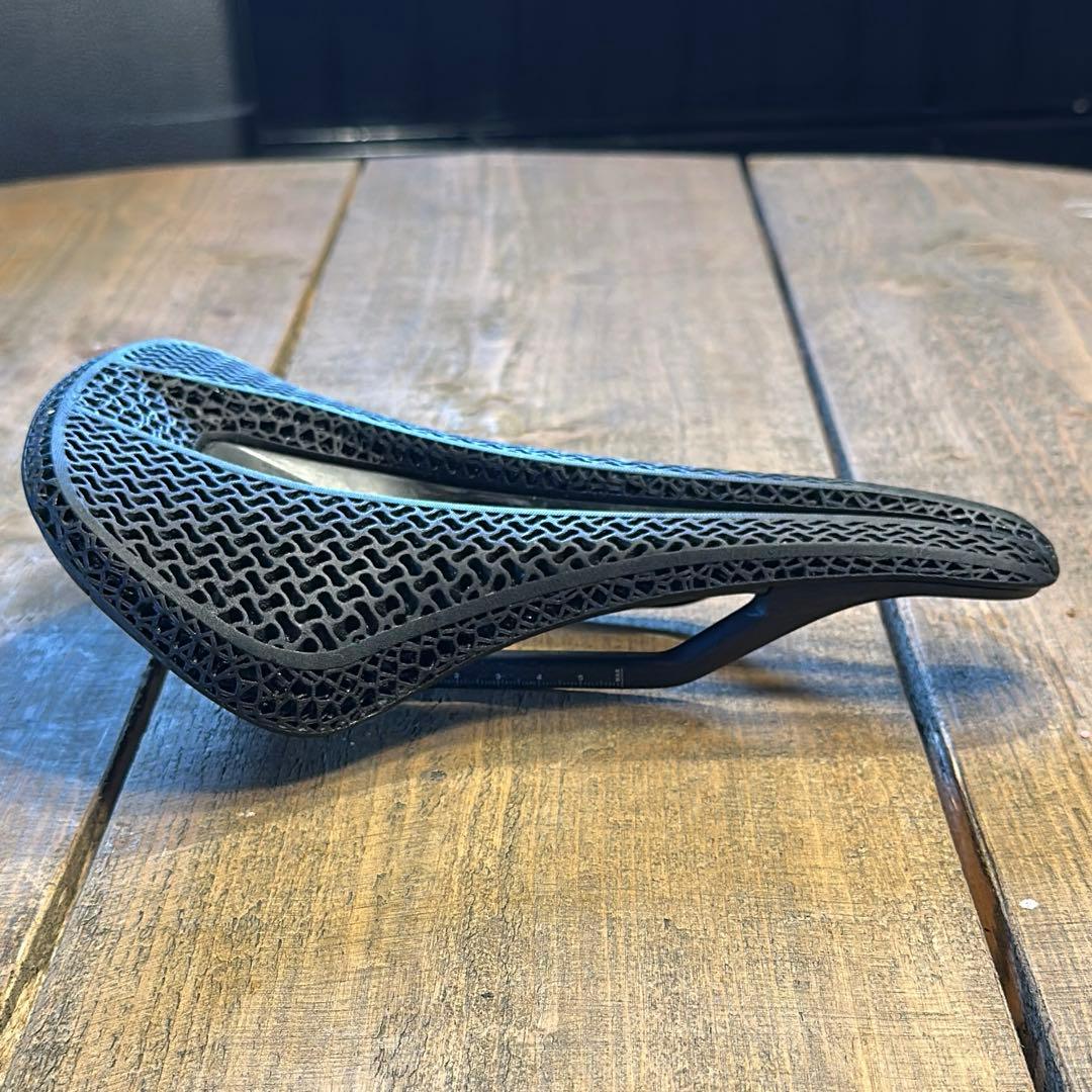 TCR Advanced SL シートポストクランプ