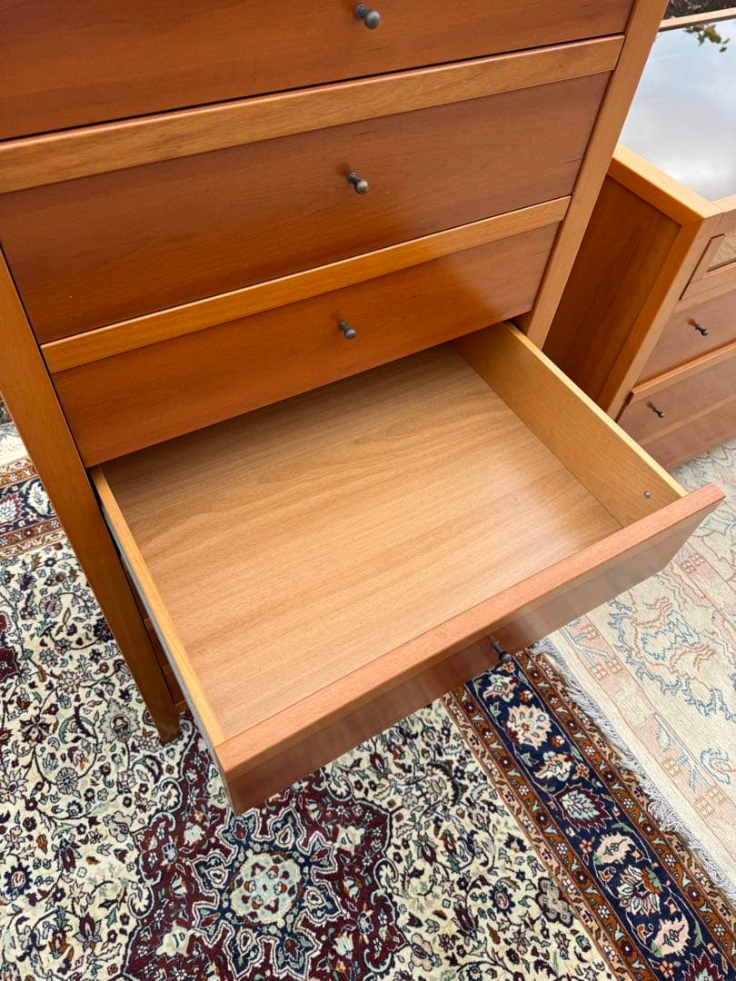 チェリー材 ハイチェスト 8段 ガラス引出し付 北欧モダン