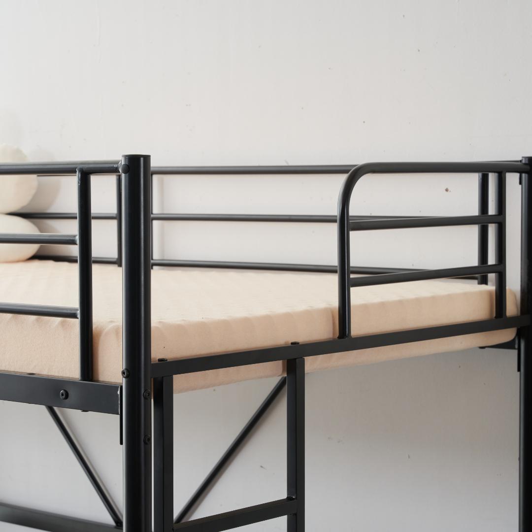 超人気！ロフトベッド パイプベッド サイド棚付　子供部屋 耐震 BLACK
